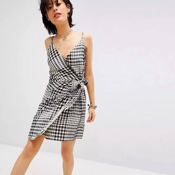 Free People Dresses & Skirts - FREE PEOPLE Nodia Check Wrap Mini Dress Black Gingham Plaid Size 2